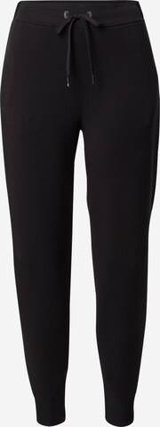 On Tapered Broek in Zwart: voorkant