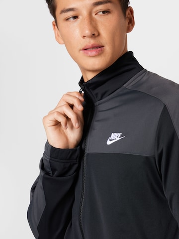 Nike Sportswear Jogginganzug in Schwarz