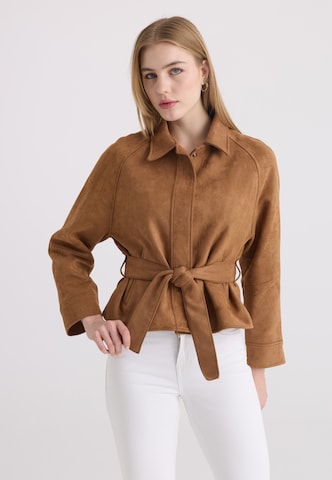 Felix Hardy Between-Season Jacket in Beige: front