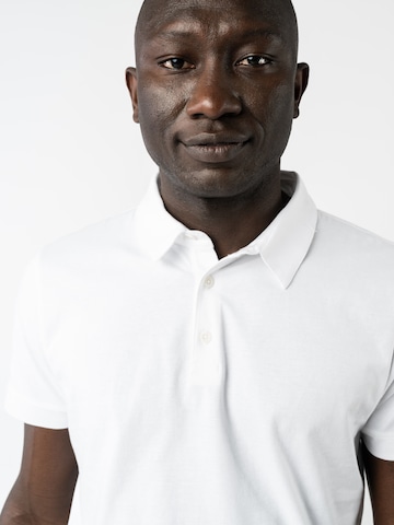 T-Shirt 'JASPAL' MELA en blanc