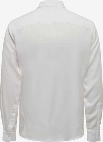 Coupe regular Chemise 'LOLLY' Only & Sons en blanc