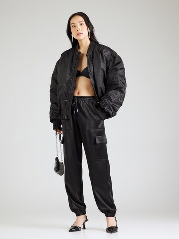 GUESS - Tapered Pantalón 'New Marzia' en negro