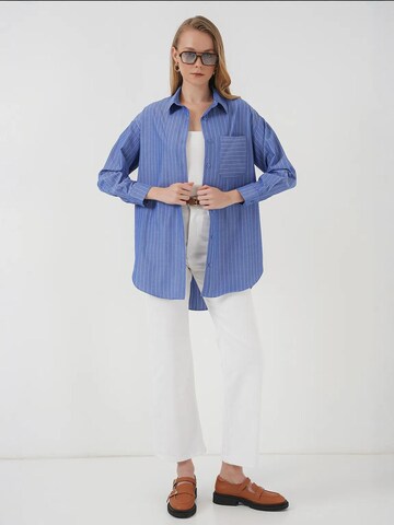 Bigdart Blouse in Blue