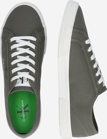 Calvin Klein Jeans Låg sneaker 'ESSENTIAL VULCANIZED 1' i grön