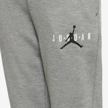 Jordan Tapered Workout Pants in Grey