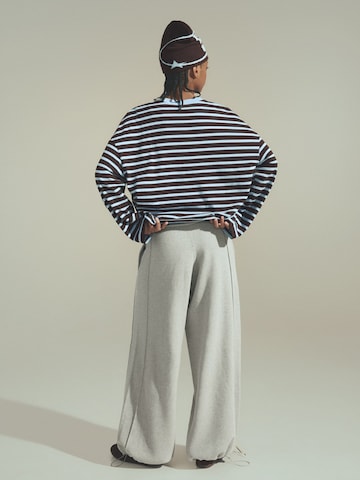 Bershka Baggy Trousers in Grey
