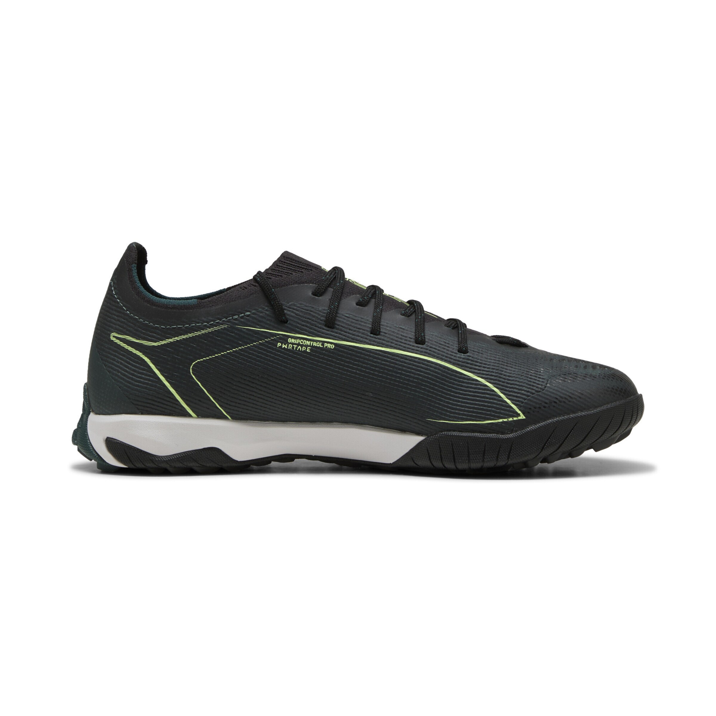 PUMA Soccer shoe 'Ultra 6 Pro Cage' in Black