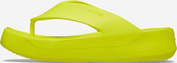 Crocs - Sandalias de dedo en amarillo: frente