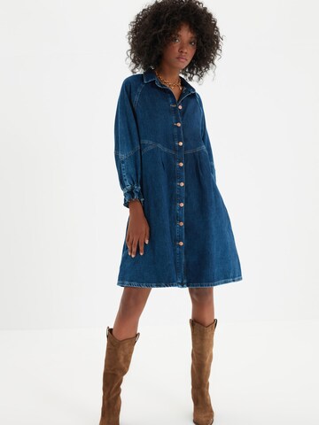 Trendyol Shirt dress in Blue: front