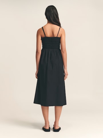St MRLO Dress 'Lexie' in Black: back