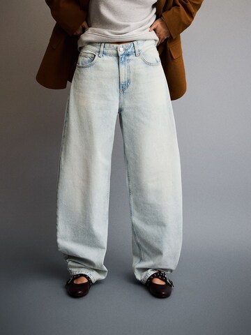 Bershka Baggy Džíny – modrá