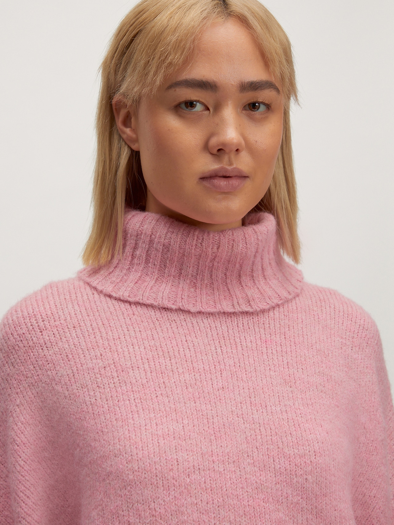 EDITED Trui 'Lahela' Rosa