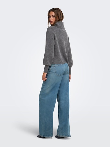 Pull-over 'Olivia' ONLY en gris