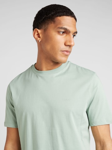 BOSS Black T-Shirt 'Thompson 01' in Grün