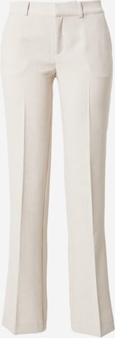 regular Pantaloni con piega frontale di NLY by Nelly in beige: frontale