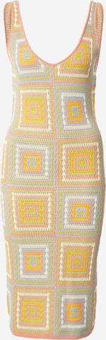 RVCA Knit dress in Pink: front