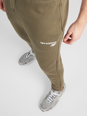 Effilé Pantalon 'Classic Core' new balance en vert