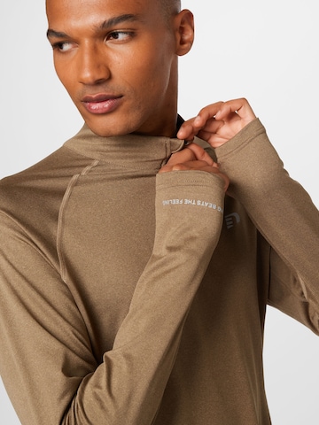 Newline Performance Shirt in Brown