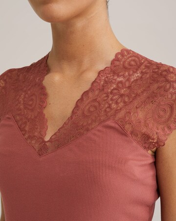 WE Fashion Blouse in Red