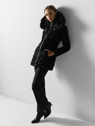 KOROSHI - Chaqueta de invierno en negro