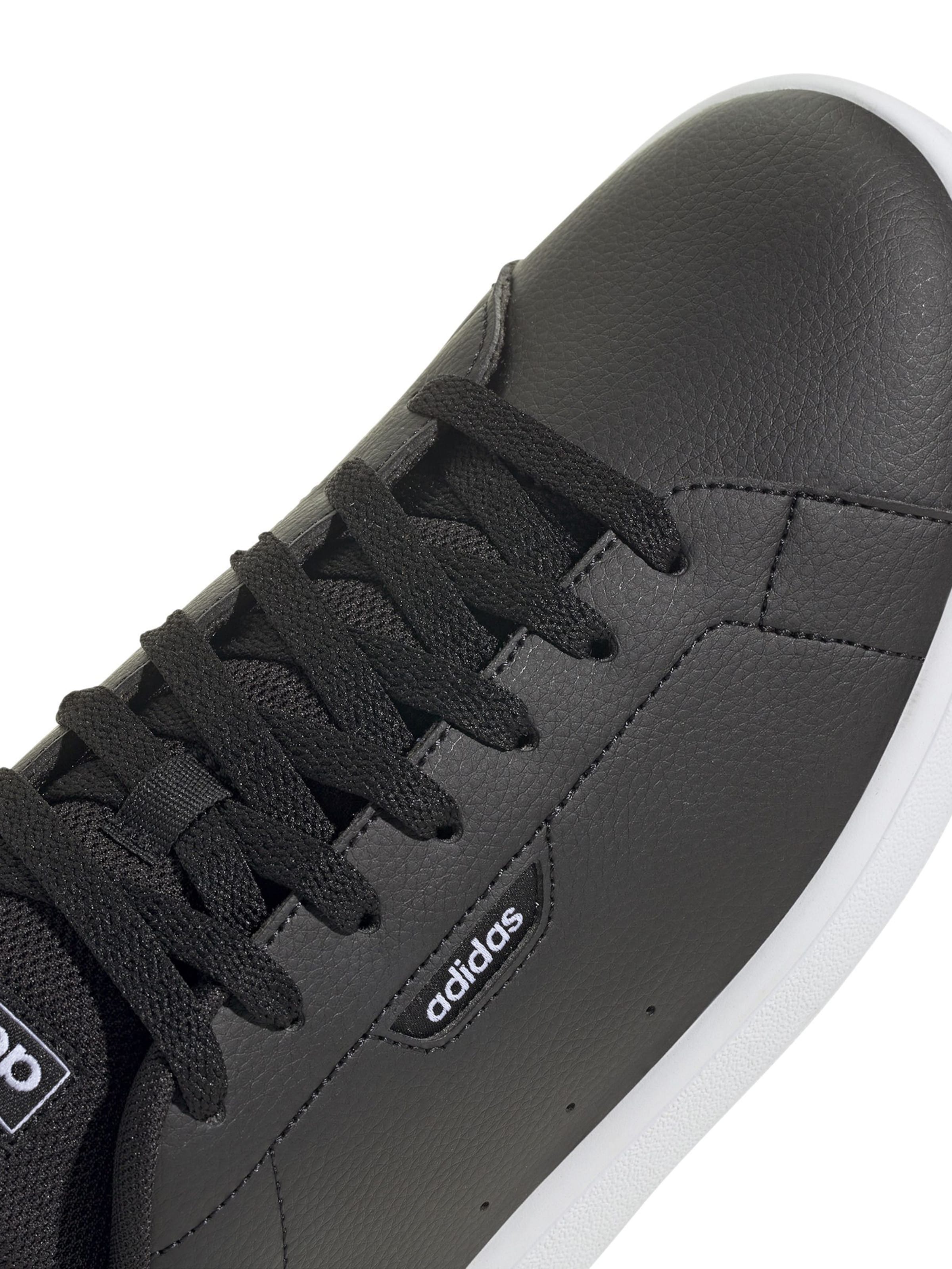 ADIDAS SPORTSWEAR Nizke superge 'Urban Court' | črna barva