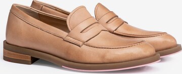 LLOYD Classic Flats in Brown