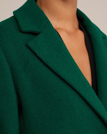 WE Fashion Between-seasons coat in Green