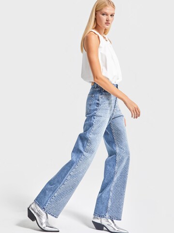 IT'S BASIC Regular Jeans 'EMMA Rhinestone Straight High Rise Jeans' in Blauw