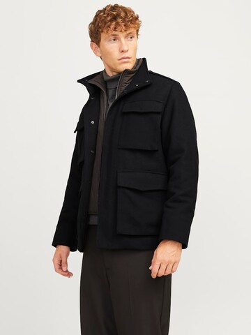 Veste mi-saison 'JPRCCalex' JACK & JONES en noir : devant