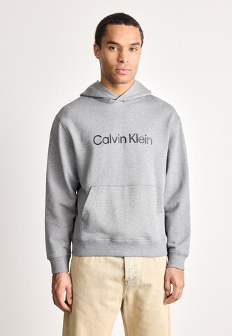 Calvin Klein Μπλούζα φούτερ σε γκρι: μπροστά