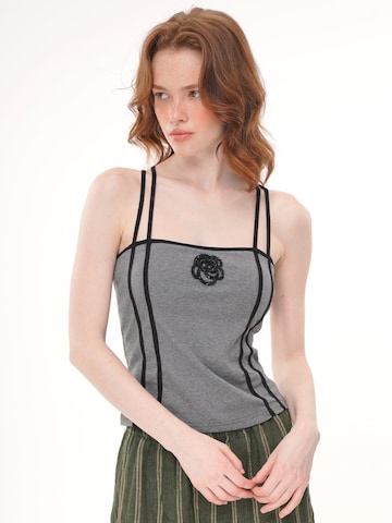 yoligex Top in Grey