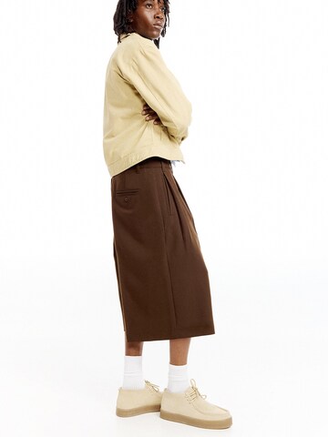 Wide Leg Pantalon à pince Pull&Bear en marron