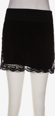 TOPSHOP Skirt in XS in Black: front