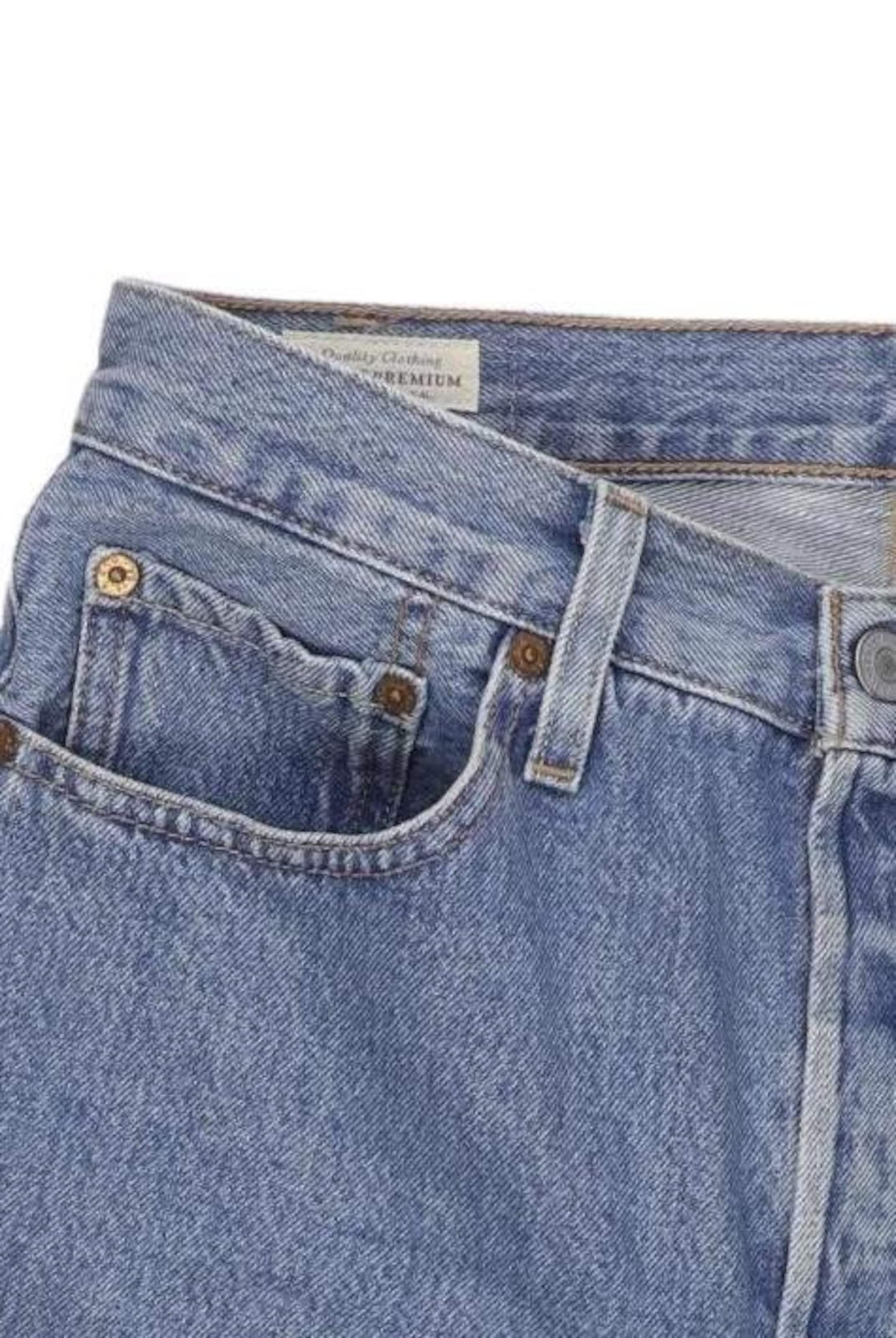 LEVI'S ® Shorts in L in Blue