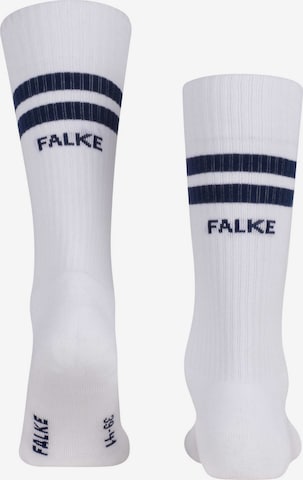 Chaussettes de sport 'Dynamic' FALKE en blanc