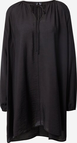 Robe 'IRIS' VERO MODA en noir : devant