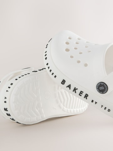 Baker by Ted Baker Открытая обувь в Белый