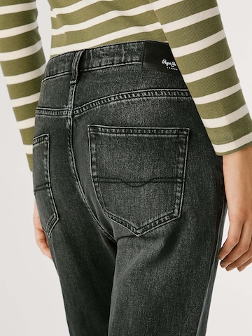 Pepe Jeans - Tapered Vaquero 'Violet' en negro
