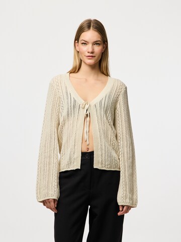 PIECES Knit cardigan 'PCNuka' in Beige: front