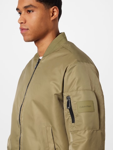 Veste mi-saison 'Hero' Calvin Klein en vert