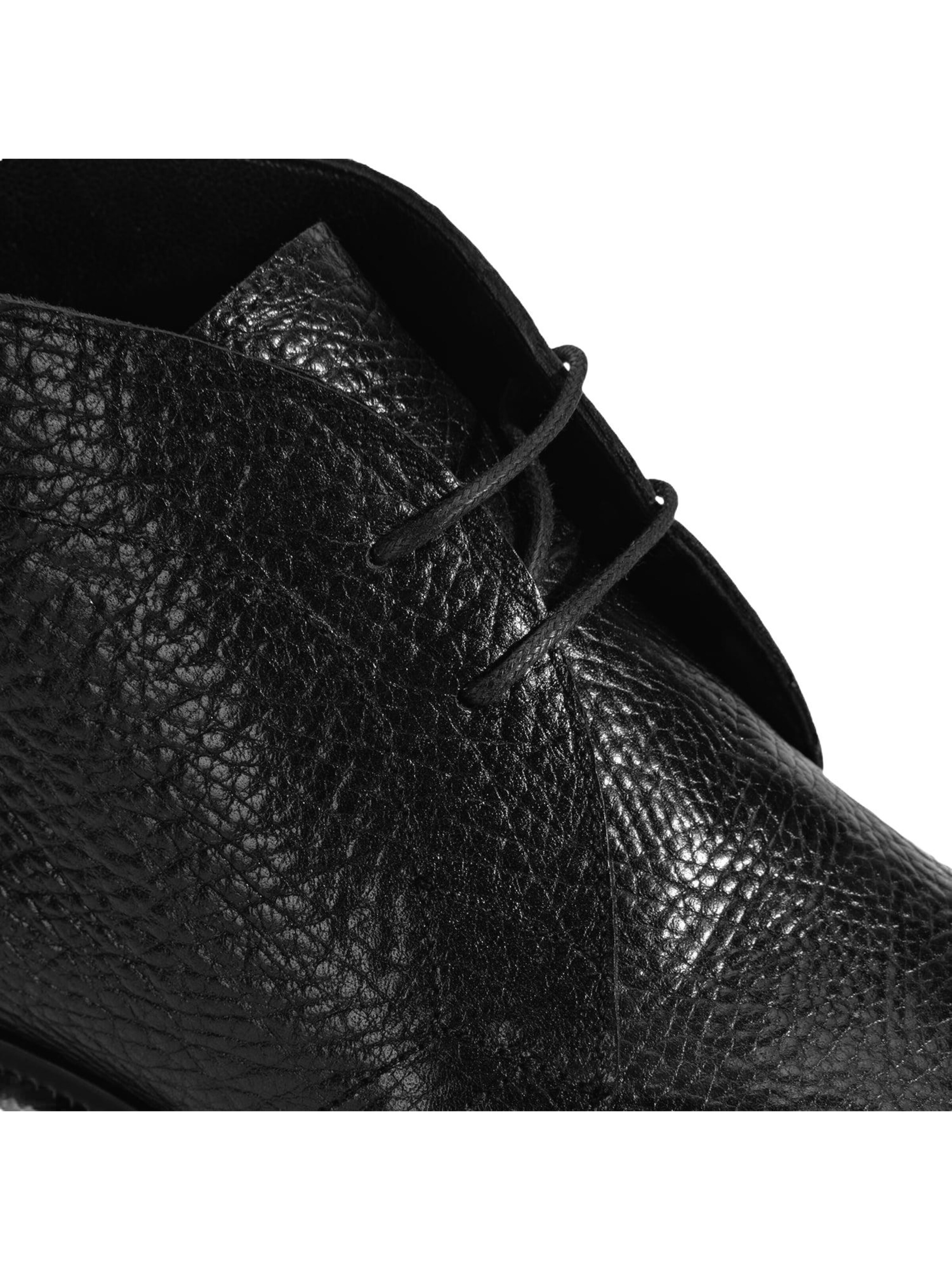 Desa Boots in Black