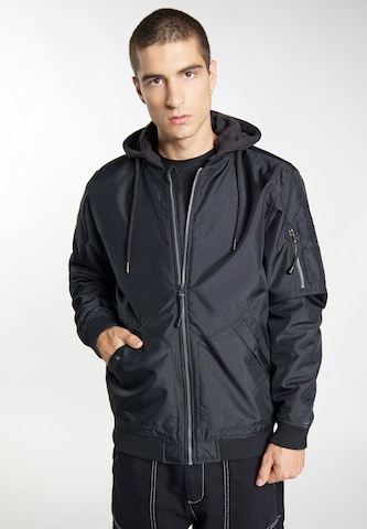 TUFFSKULL Weatherproof jacket in Black: front