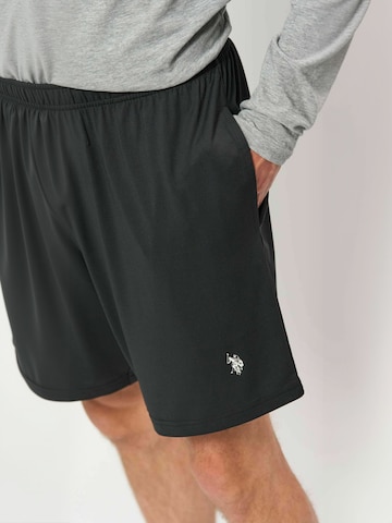 U.S. POLO ASSN. Szabványos Nadrág ' UMDian ' - fekete