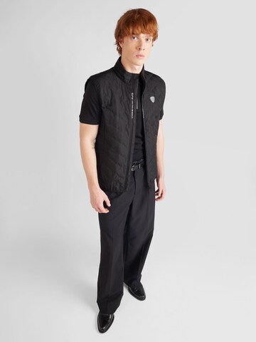 Vestă de la EA7 Emporio Armani pe negru