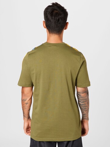 ADIDAS ORIGINALS T-Shirt '3-Stripes Camo' in Grün