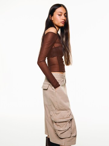 T-shirt Bershka en marron : devant