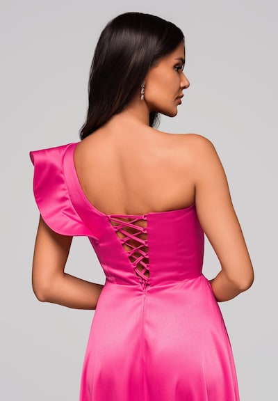Ombre Robe de soirée en fuchsia, Vue avec produit