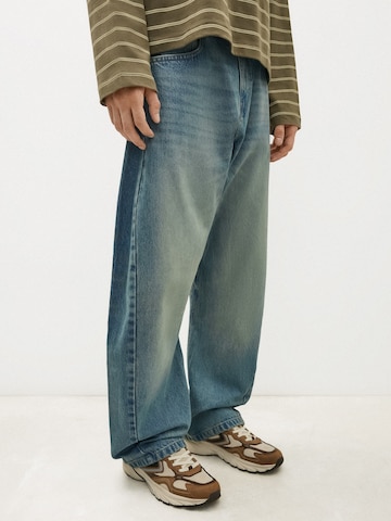 Bershka Barrel Дънки в синьо