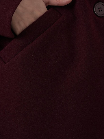 Bigdart Tussenmantel in Rood