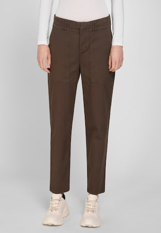 DAY.LIKE Regular Pants in Brown: front